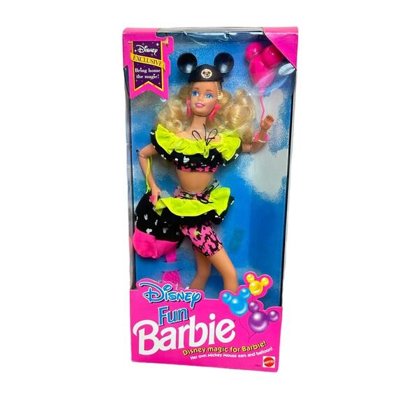 Vintage 1992 Disney Fun Barbie Disney Exclusive NRFB - Picture 1 of 8
